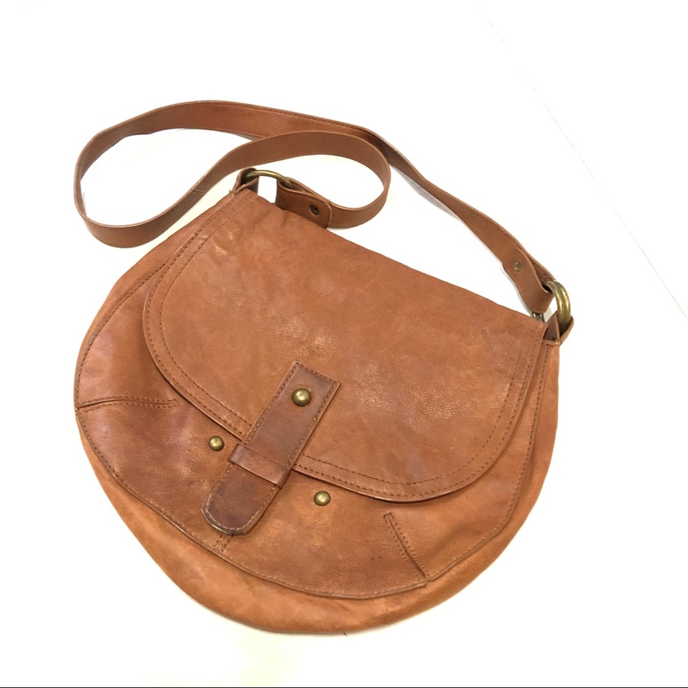 Lucky Brand Vintage Leather Over Flag Saddle Bag